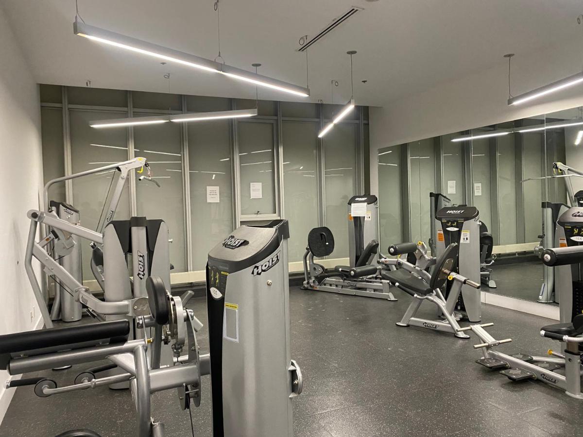 Cozy 2 Bedroom Free Parking Downtown Toronto 1Min Scotiabank Arena Tff Cn Tower Rogers Centre Union Station エクステリア 写真
